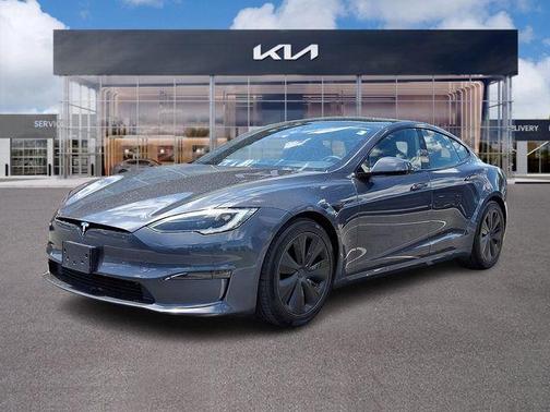 Silver Metallic 2023 Tesla Model S