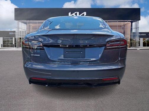 Silver Metallic 2023 Tesla Model S