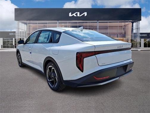 2025 Kia K4 EX