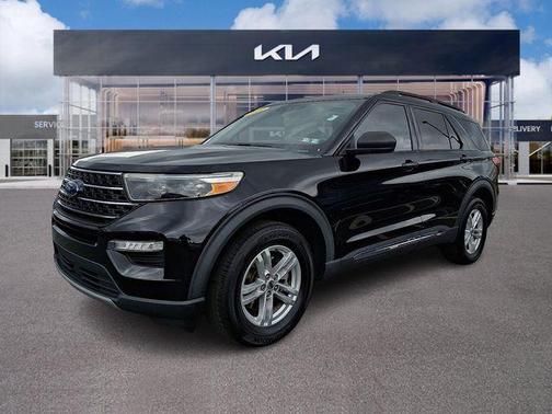 Black Metallic 2020 Ford Explorer XLT