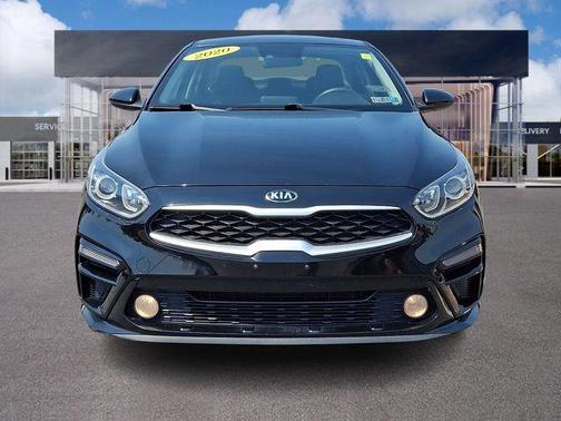Aurora Black Pearl 2020 Kia Forte LXS