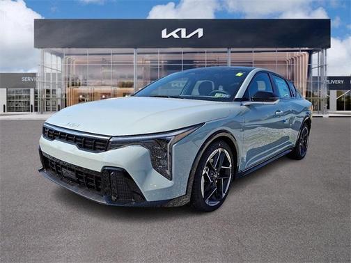 2025 Kia K4 GT-Line