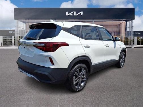 2023 Kia Seltos LX
