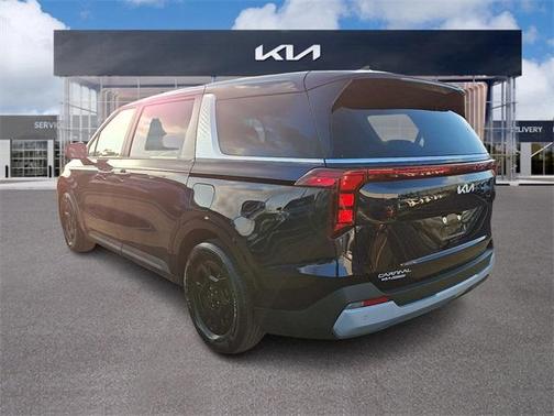 2025 Kia Carnival LXS