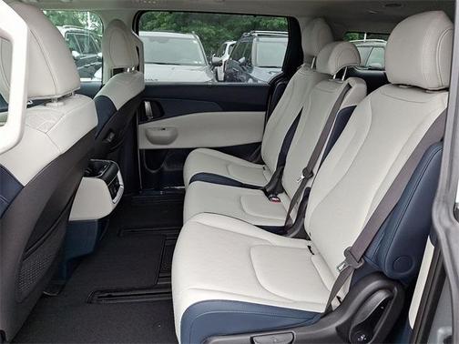 2025 Kia Carnival Hybrid SX