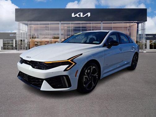 Snow White Pearl 2026 Kia K5 GT-Line