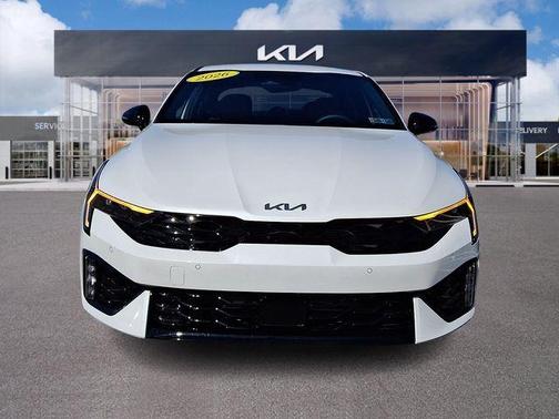 Snow White Pearl 2026 Kia K5 GT-Line