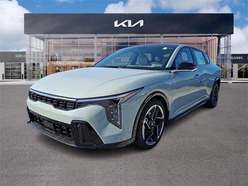 2025 Kia K4 GT-Line