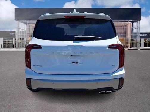 Glacial White Pearl 2025 Kia Telluride S