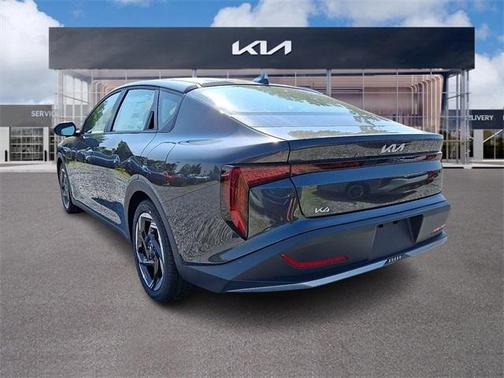 2025 Kia K4 EX