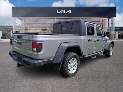 Sting Gray Clearcoat 2020 Jeep Gladiator