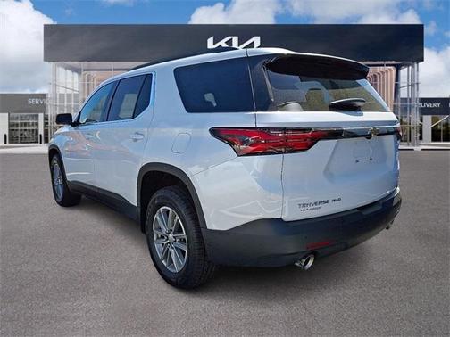 2022 Chevrolet Traverse LT Leather