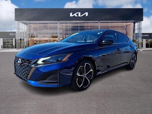 Deep Blue Pearl 2024 Nissan Altima 2.5 SR