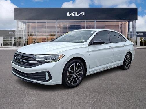 Pure White 2023 Volkswagen Jetta 1.5T Sport