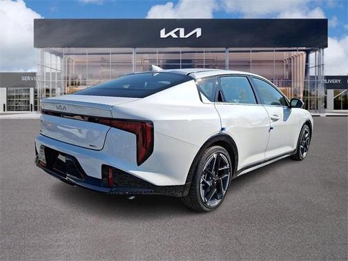 2025 Kia K4 GT-Line
