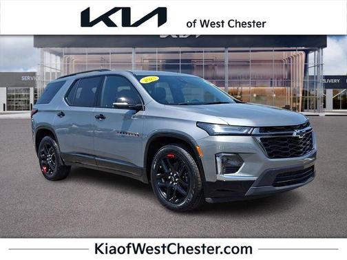 Sterling Gray Metallic 2023 Chevrolet Traverse Premier