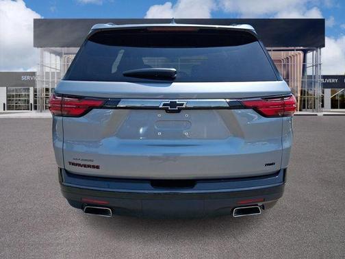 Sterling Gray Metallic 2023 Chevrolet Traverse Premier