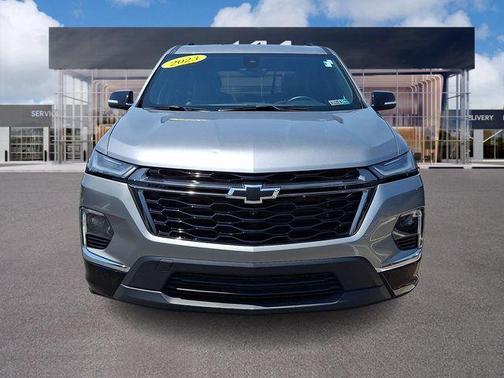 Sterling Gray Metallic 2023 Chevrolet Traverse Premier