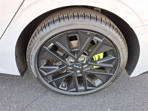 2025 Kia K5 GT