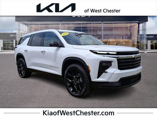 Summit White 2024 Chevrolet Traverse LS