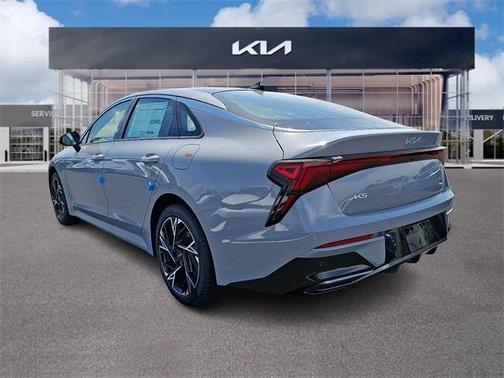 2025 Kia K5 GT-Line