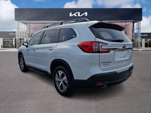 Crystal White Pearl 2024 Subaru Ascent Premium