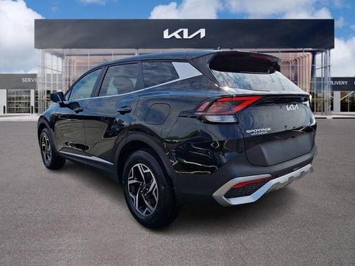 Fusion Orange 2023 Kia Sportage LX