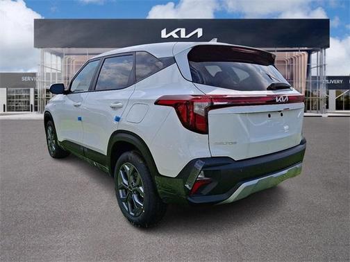 2025 Kia Seltos LX