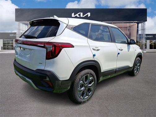 2025 Kia Seltos LX
