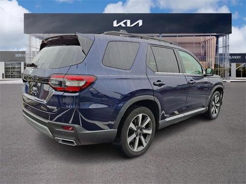 2023 Honda Pilot Touring