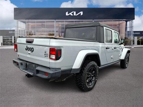 2023 Jeep Gladiator Sport