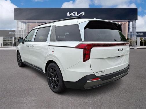 2025 Kia Carnival SX