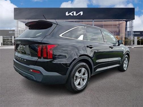 2022 Kia Sorento LX