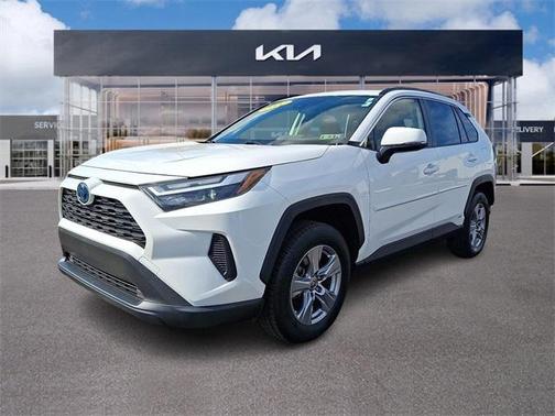 2022 Toyota RAV4 Hybrid XLE