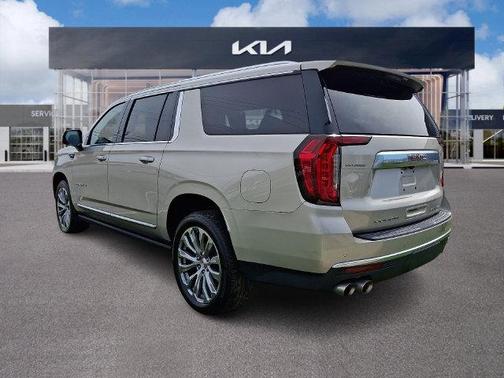 Beige Pearl Metallic 2022 GMC Yukon XL Denali