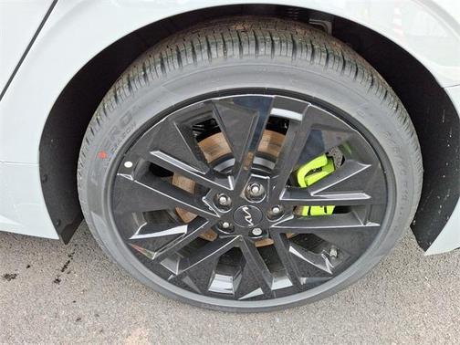 2025 Kia K5 GT