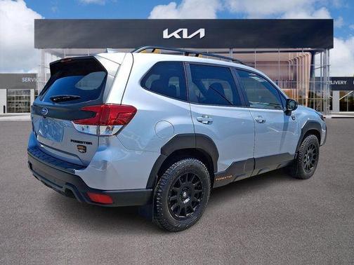 Ice Silver Metallic 2022 Subaru Forester Wilderness