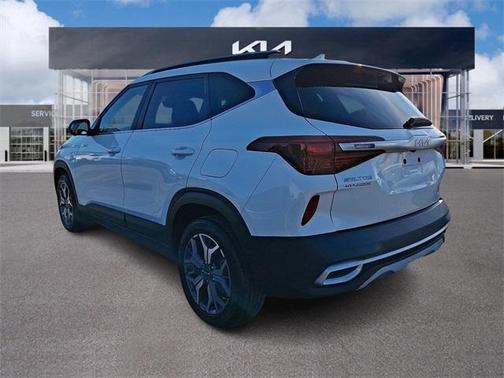 2022 Kia Seltos EX