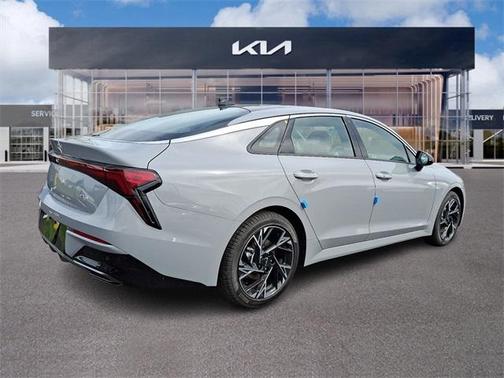 2025 Kia K5 GT-Line