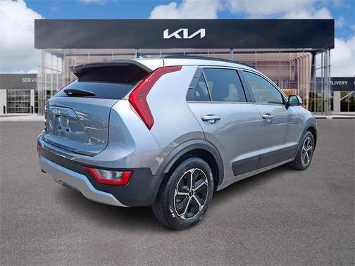 2023 Kia Niro EX