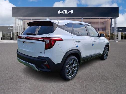 2025 Kia Seltos LX