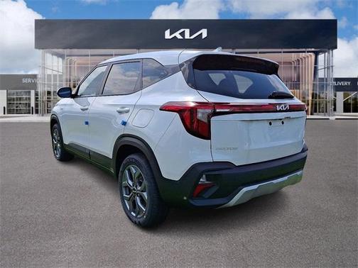2025 Kia Seltos LX
