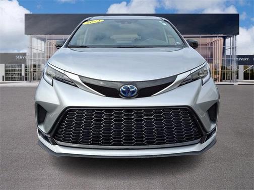 2024 Toyota Sienna XSE 7 Passenger