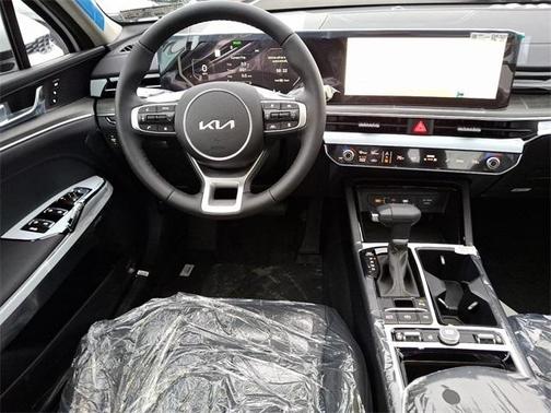 2025 Kia K5 EX