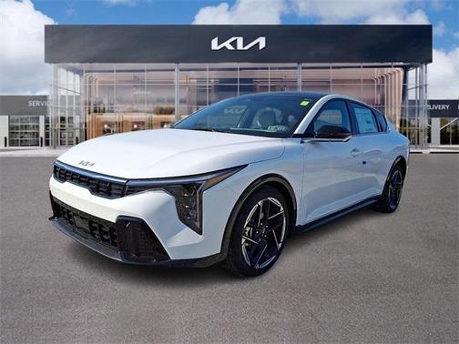 2025 Kia K4 GT-Line