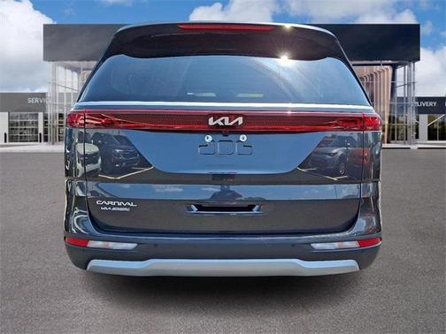 2023 Kia Carnival EX