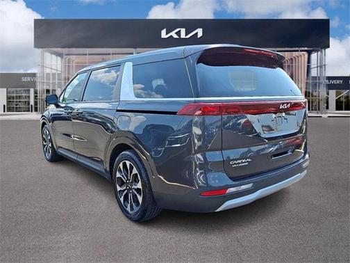 2023 Kia Carnival EX