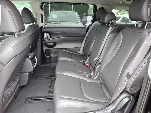 2025 Kia Carnival Hybrid SX