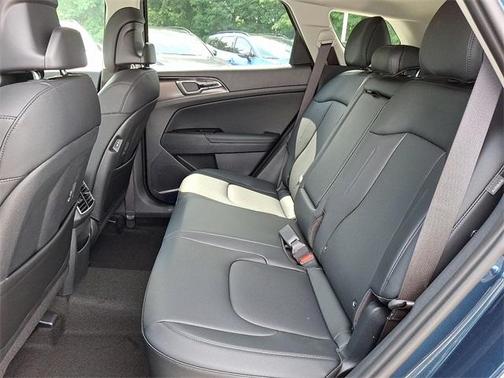 2025 Kia Sportage Hybrid EX