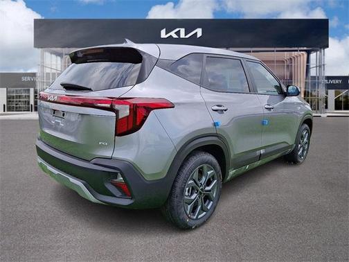 2025 Kia Seltos LX